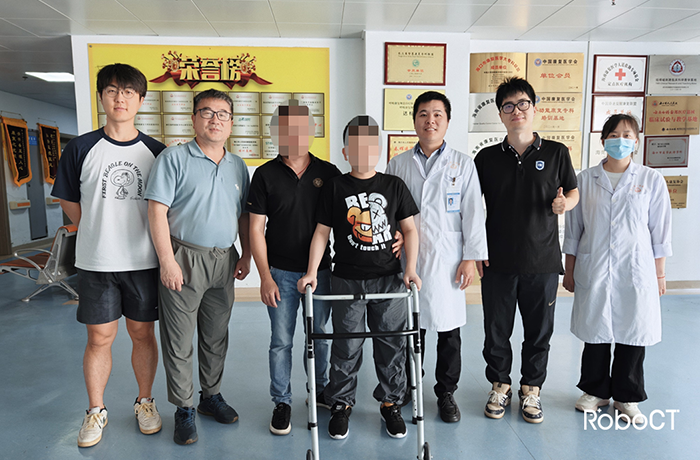 癱瘓兒童重返校園！硬脊膜電刺激（EES）聯合下肢外骨骼研究再添臨床案例！